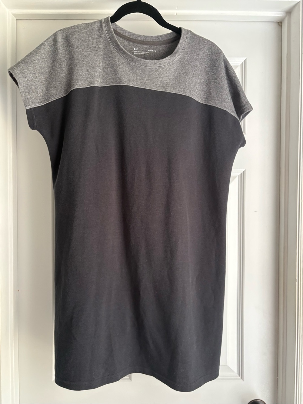 Under Armour Gray Crewneck Sweatshirt